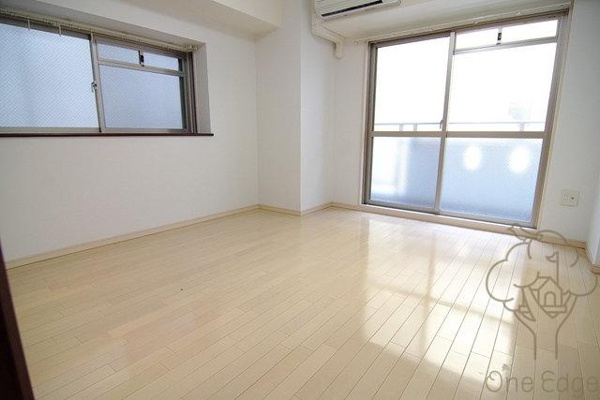 インベスト北梅田の居間