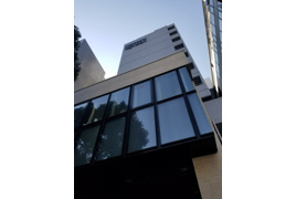 飯田橋ハイタウンの外観