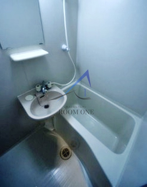 クレール本町の浴室