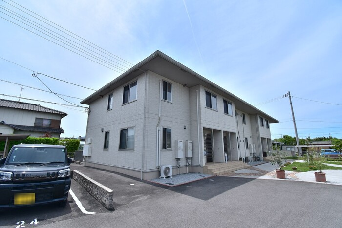 高松市香南町由佐 2階建 築8年のイメージ