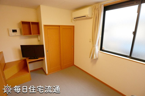 グリーンヒルズ駒沢の洋室