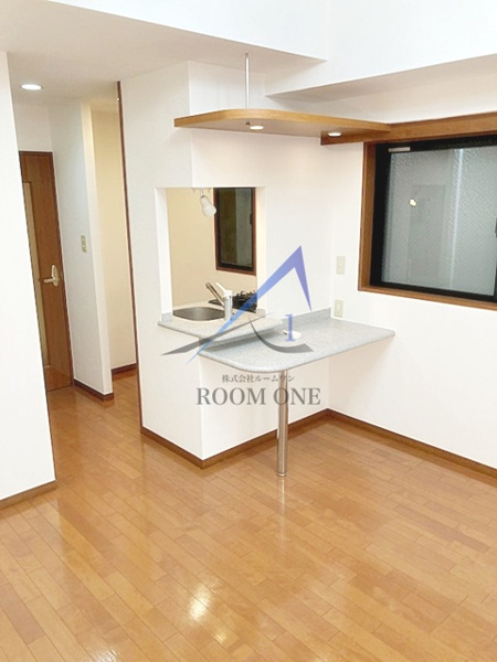 【デュオ・スカーラ赤坂の居間】