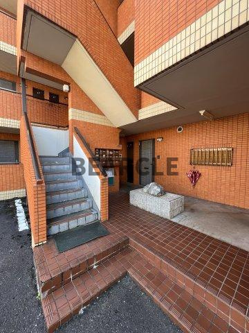 【エクシード西大津のエントランス】