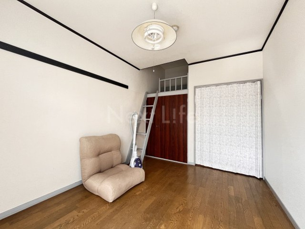 ドリームハウス鶴川の居間