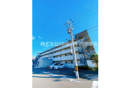 クラージュハイツの外観