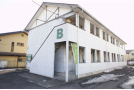 ブルーベルハウスB棟の外観