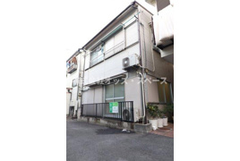 第２イズミハイツの外観