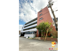 大阪市此花区春日出中のマンションの外観