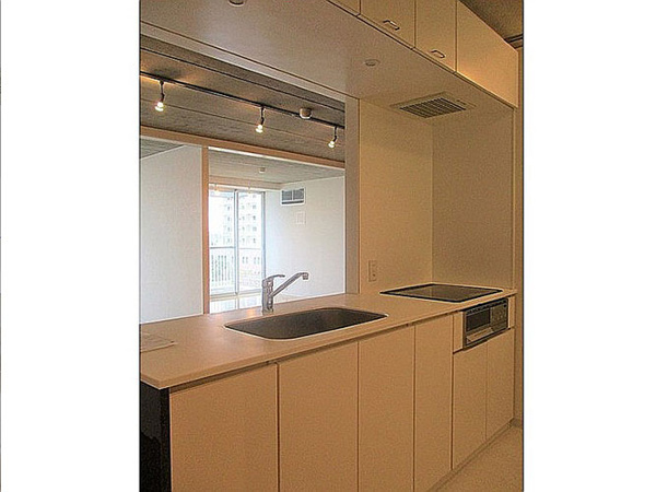 【ＮＡＧＯＹＡ　ＦＬＡＴの写真】