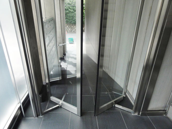 【ＮＡＧＯＹＡ　ＦＬＡＴの写真】