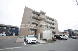 アルファ青山の外観