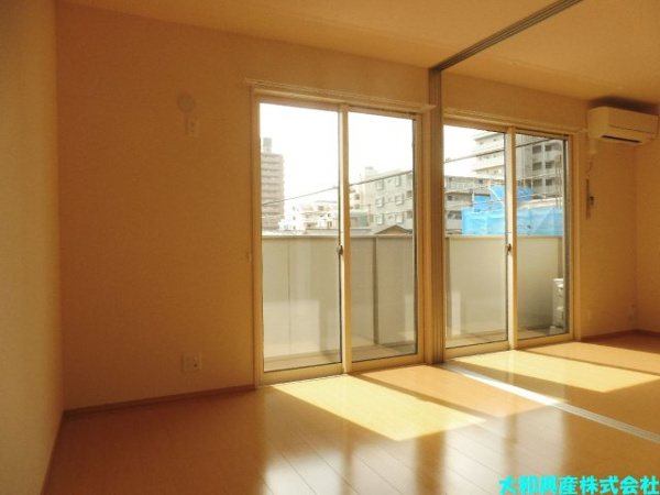 【OHANA HOUSE（オハナハウス）の居間】