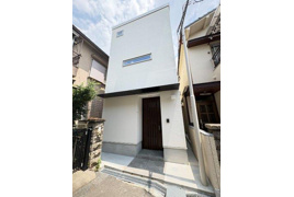 東淀川区上新庄2丁目戸建の外観