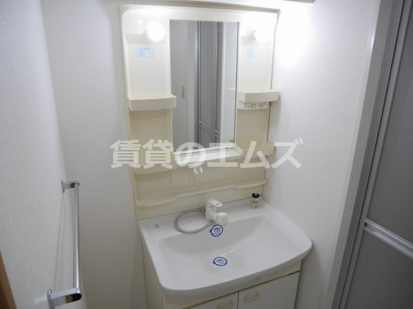 ボヌール大橋の独立洗面台