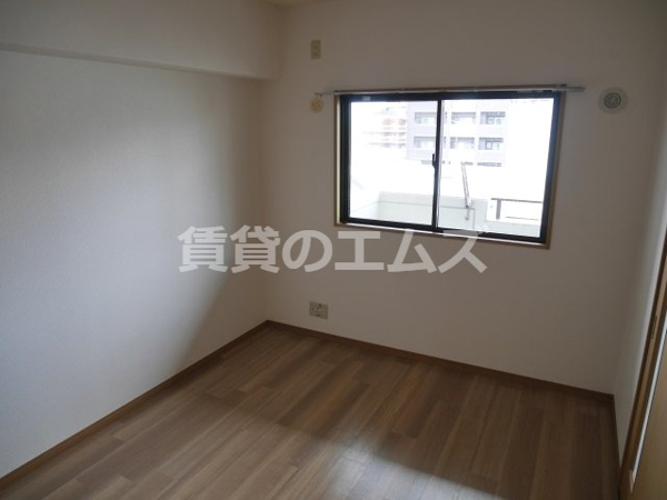 ボヌール大橋の洋室