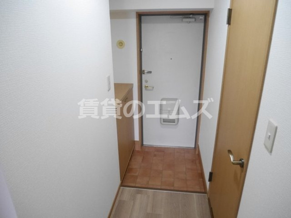 ボヌール大橋の玄関