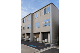 カルカソンヌ立川の外観