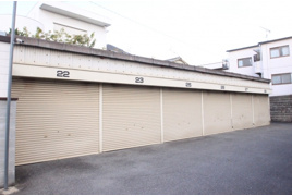 サンビガレージの外観