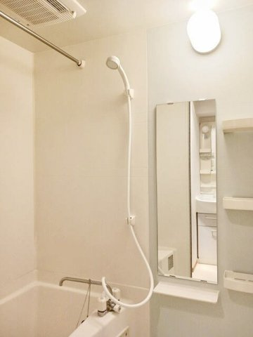 レルベ保田窪の浴室