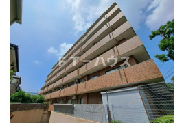 ライオンズマンション京成大久保第２の外観