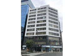 新大阪駅前ビル テナントの外観