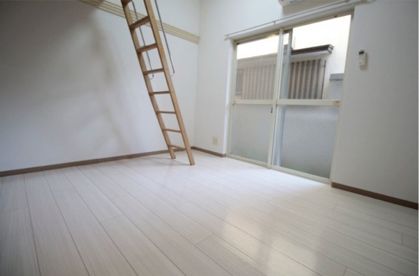 スリーウッド幕張の寝室