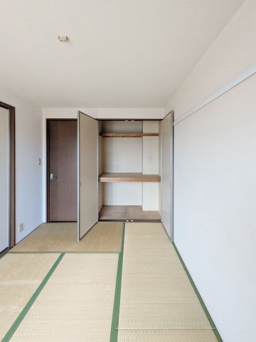 【ユーハウスＤ棟の収納】