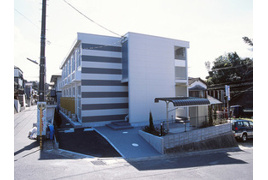 カメリア六番館の外観