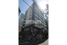 千代田区外神田のマンションの外観