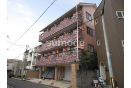 リーフジャルダン総持寺駅前の外観