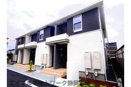 焼津市石津のハイツの外観