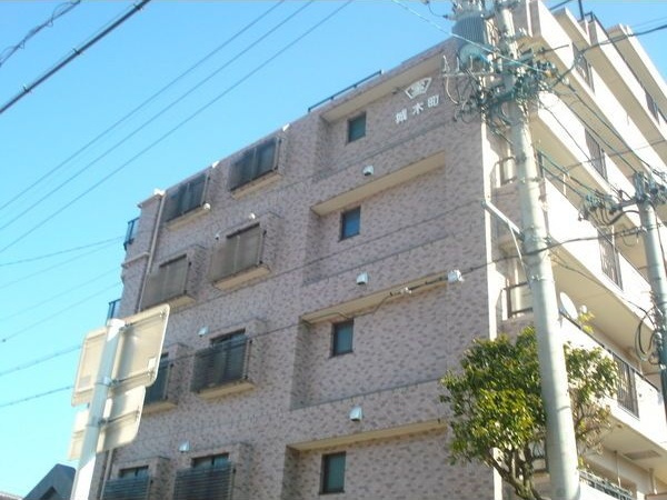 宝マンション城木町の外観
