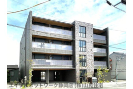 静岡市葵区安東のマンションの外観