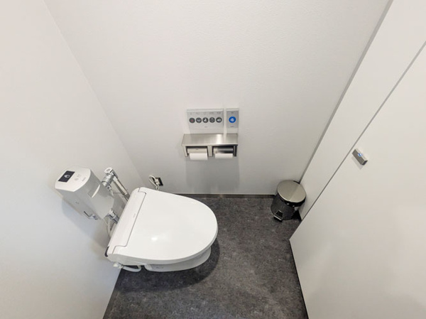 【栄中央ビル（旧日石栄ビル）の写真】