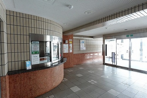 ライオンズマンション長町のエントランス