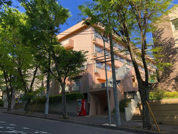 ルミエールアイたまプラーザの外観