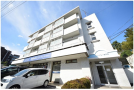 横浜市戸塚区川上町のマンションの外観