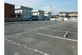 碓井パーキングの駐車場