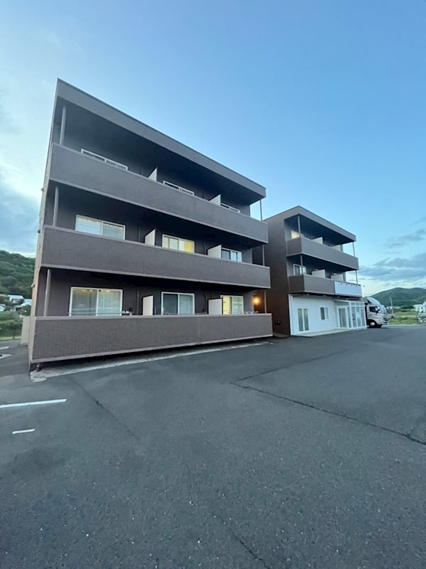 笠岡市吉田&nbsp;3階建&nbsp;築12年のイメージ