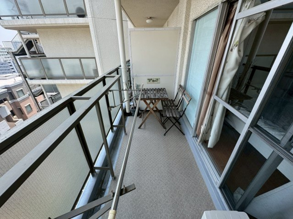 花隈ダイヤハイツの玄関