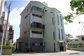 レジデンス新垣の外観