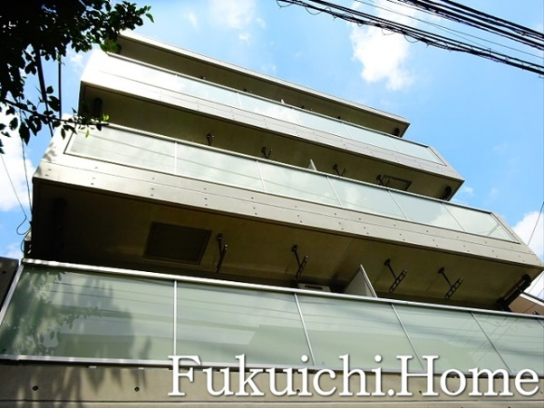 ラフィーネ初台の外観