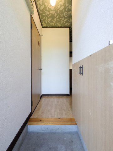 【コーポ森の玄関】