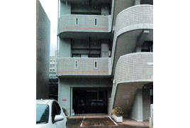 藤枝市前島の店舗事務所の外観