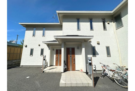 豊中市二葉町1丁目テラスハウスの外観