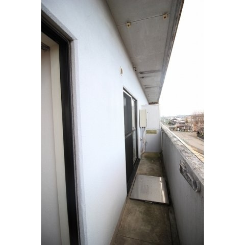 【立田町マンションのバルコニー】