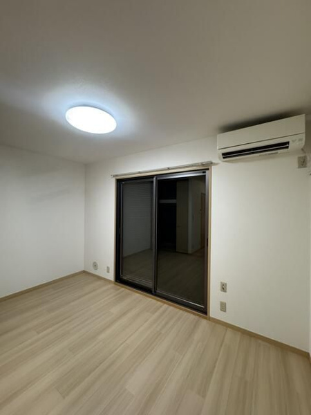 【町田市小山町のアパートの寝室】