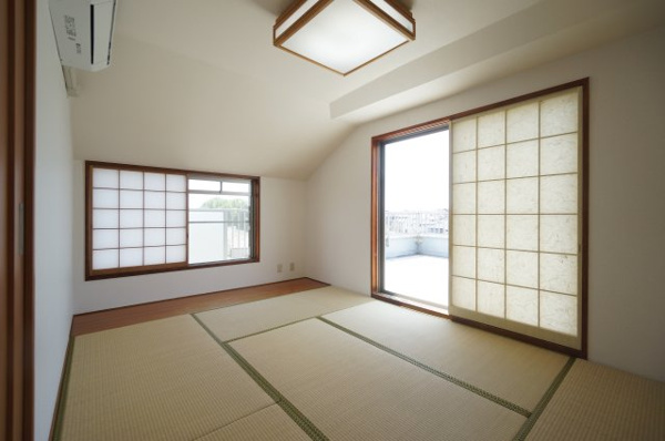 ビラ園生の和室