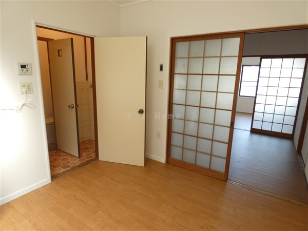 ハイツ菊水の居間