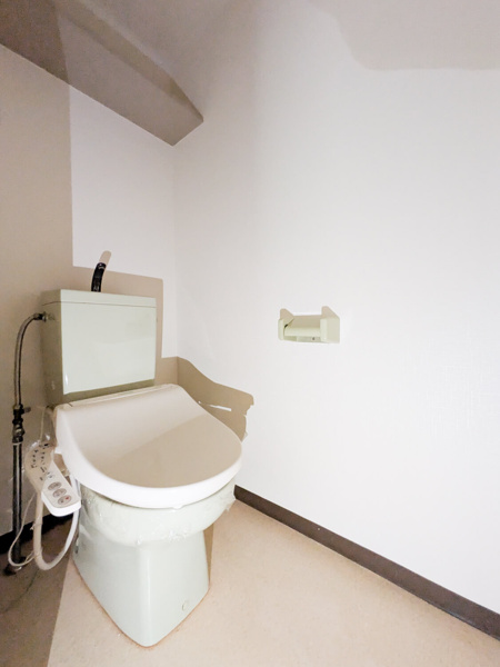 【御幸ビルのトイレ】